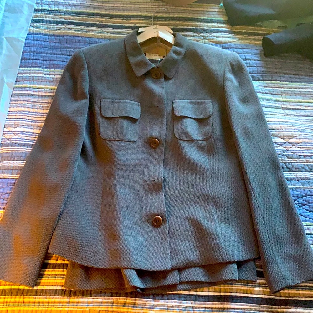 Preview Collection Women’s Business Suit